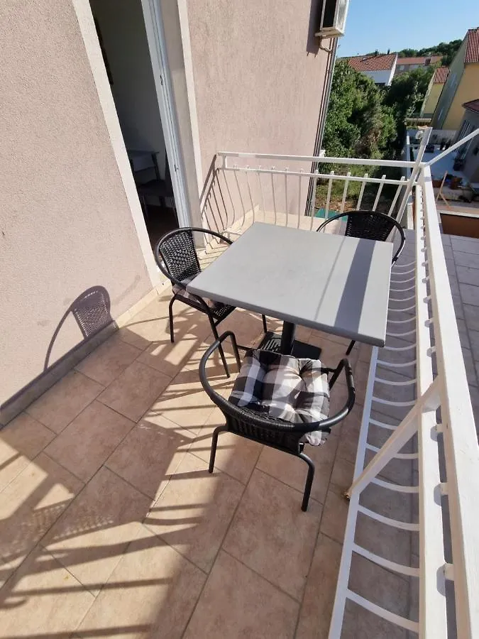 Apartments Lili Biograd Na Moru Croatia
