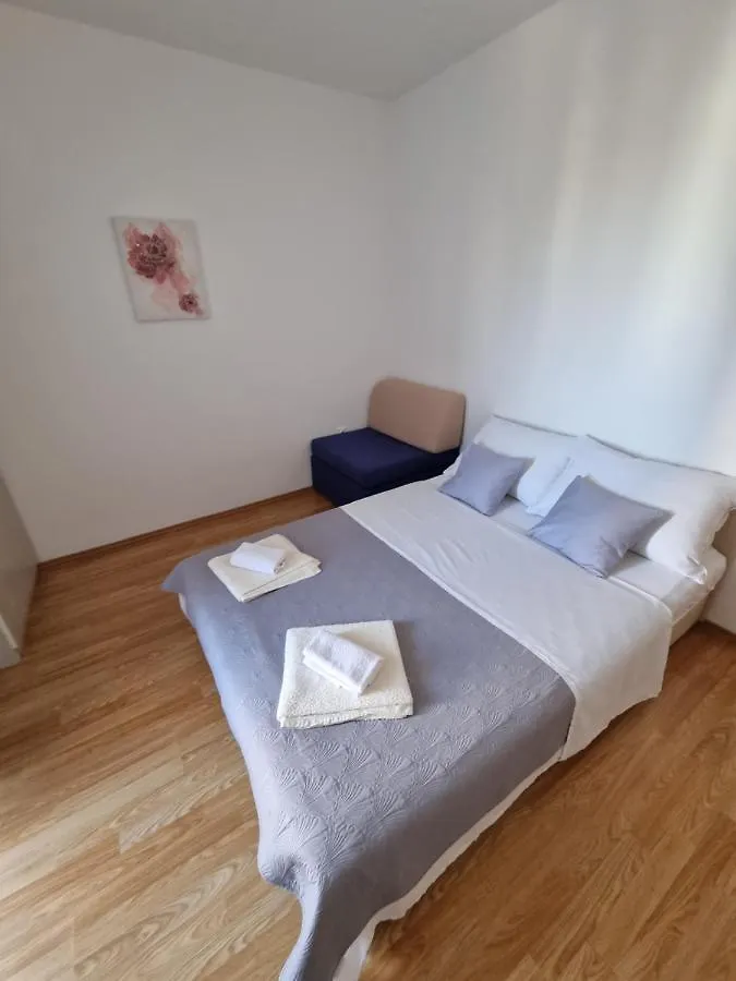 Apartments Lili Biograd Na Moru