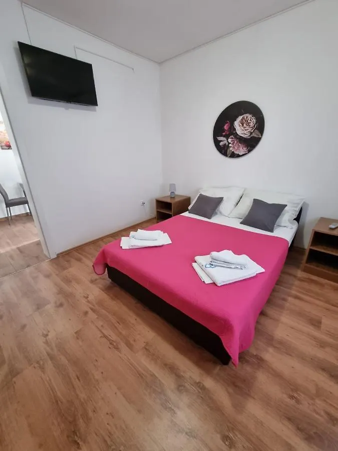 Apartments Lili Biograd Na Moru