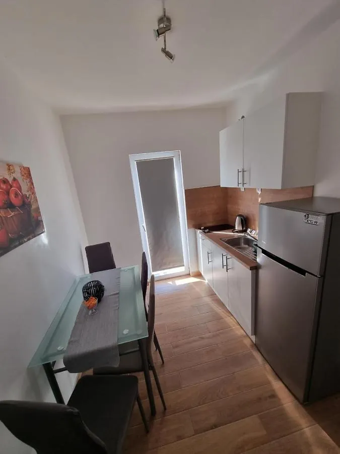 Apartments Lili Biograd Na Moru