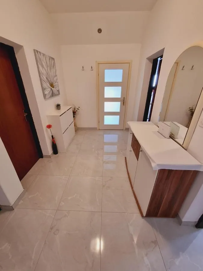Apartments Lili Биоград-на-Мору