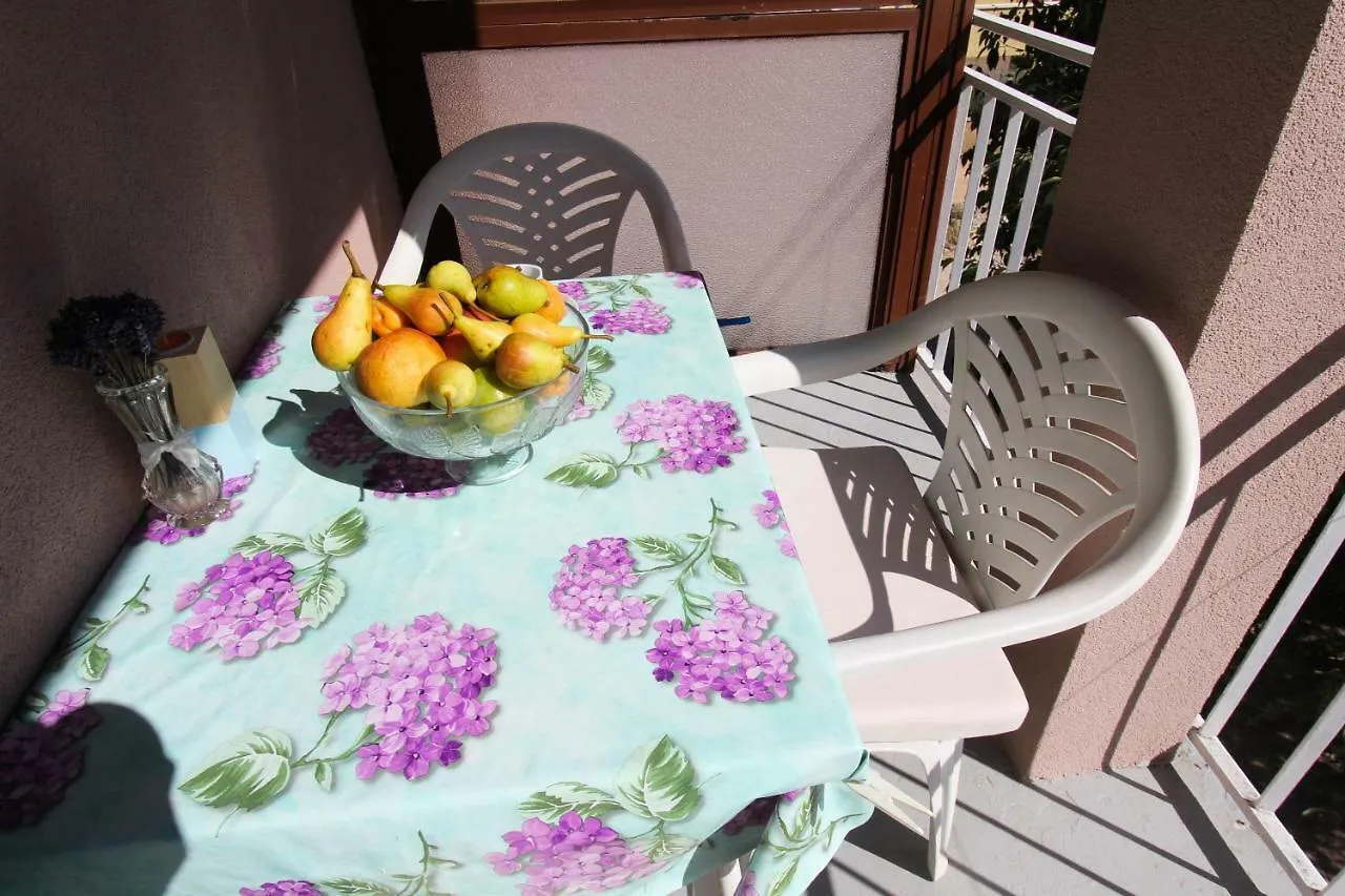 Apartments Lili Биоград-на-Мору 0*,  Хорватия